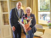air 20250428 truus aartsen meurs koninklijke onderscheiding gemeente apeldoorn