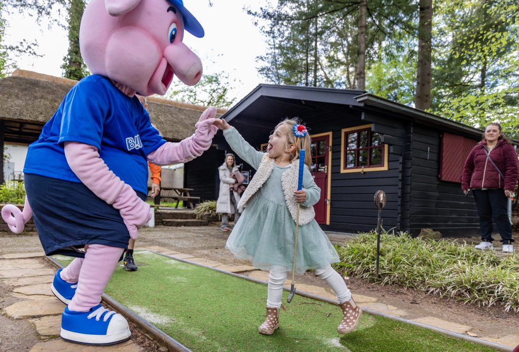 air 20250517 robvoss 24 boschbad opening mini golfbaan